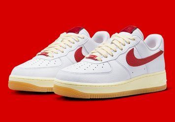 Женские кроссовки Nike WMNS AIR FORCE 1 07 (FN3493-100) FN3493-100 фото