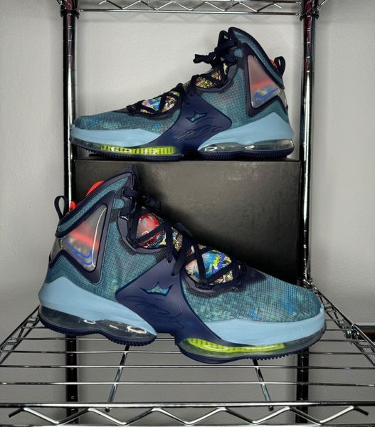 Баскетбольные кроссовки Nike Lebron 19 (CZ0203-600) CZ0203-600 фото