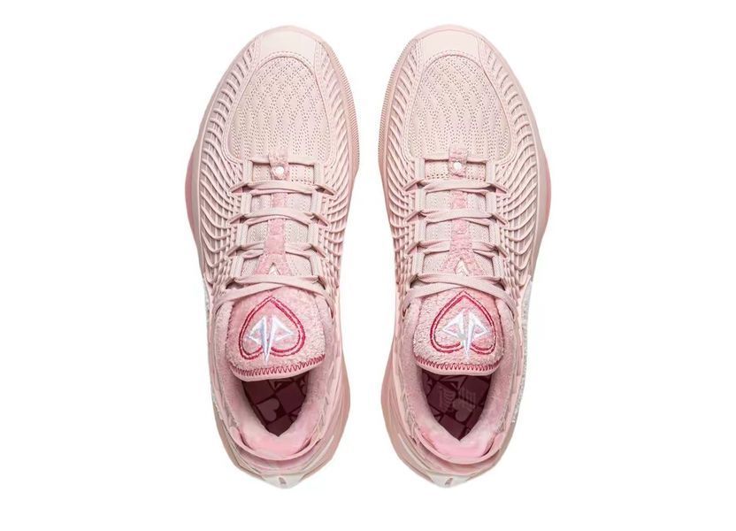 Баскетбольные кроссовки Li-Ning Jimmy Butler 3 &ldquo;Valentine's Day&rdquo; ABAU107-13 ABAU107-13 фото