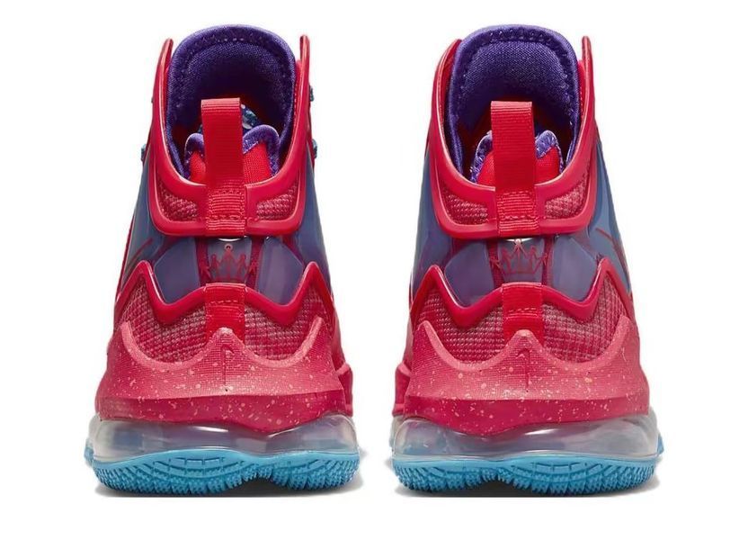 Баскетбольные кроссовки Nike Lebron 19 (CZ0203-600) CZ0203-600 фото