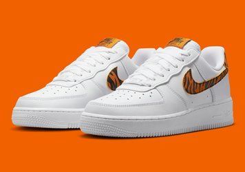 Жіночі кросівки WMNS AIR FORCE 1 07 (DD8959-108) DD8959-115 фото
