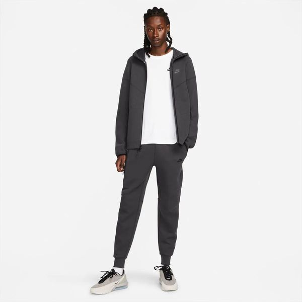 Чоловічі брюки Nike Tech Fleece Jogger FB8002-060 фото