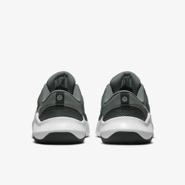 Чоловічі кросівки Nike Legend Essential 3 Next Nature (DM1120-002) DM1120-011 фото