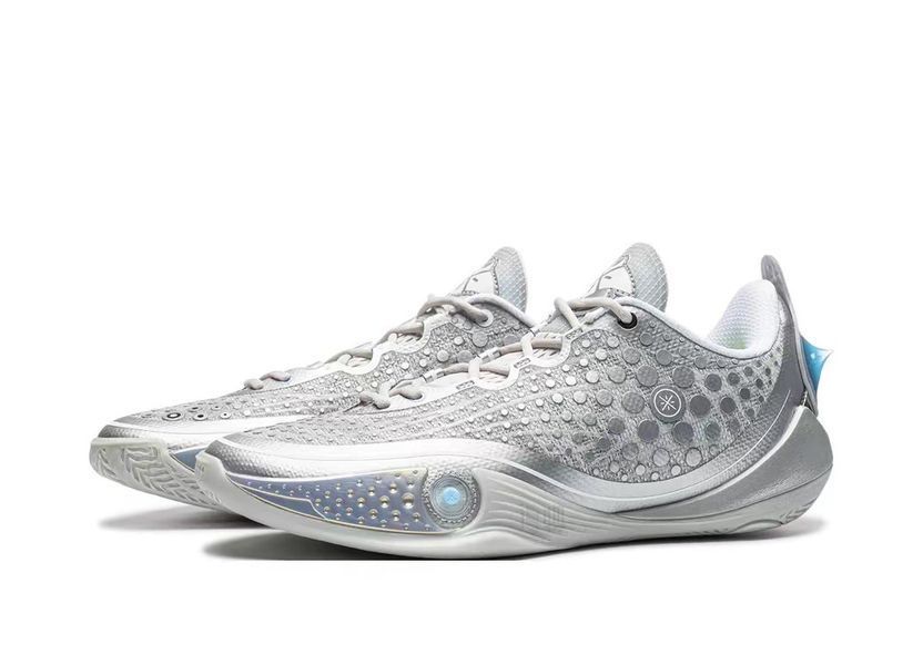Баскетбольні кросівки Li-Ning Wade 808 6 Ultra 'Silver Reflective' ABAW009-10 фото