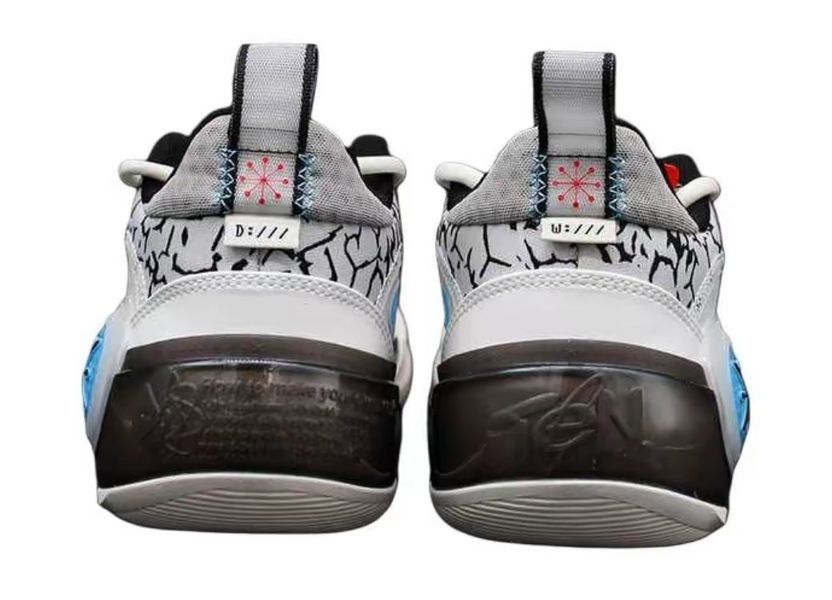 Баскетбольные кроссовки Li-Ning Way of Wade 10 Low "Black Flash" ABAS083-18 ABAS083-18 фото