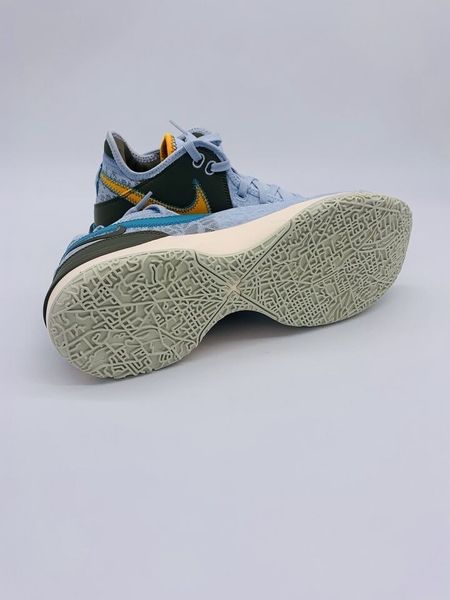 Баскетбольные кроссовки Nike Zoom LeBron NXXT Gen(DR8784-400) DR8784-400 фото