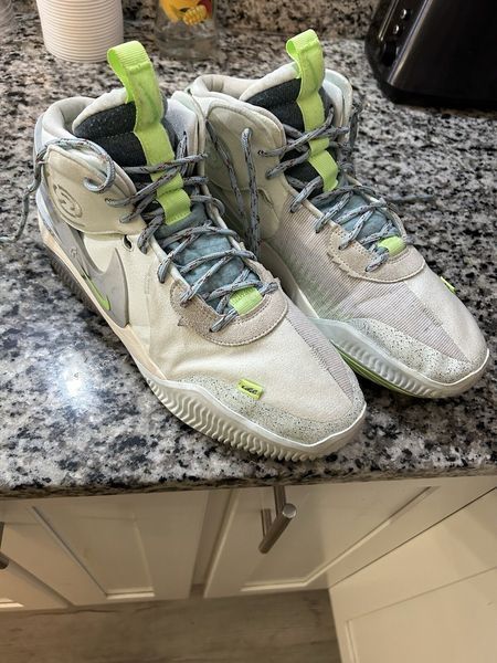 Баскетбольные кроссовки Nike Air Deldon (DM4096-300) DM4096-300 фото